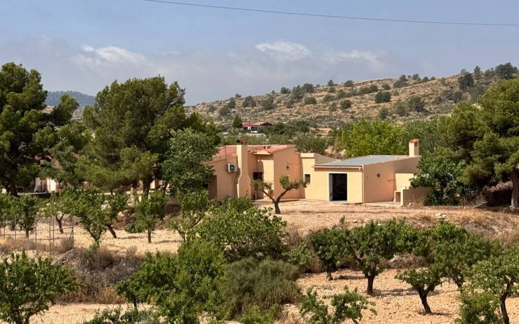 3 bedroom Villa for sale in Monovar / Monover with pool garage - € 259,995 (Ref: 9383544)