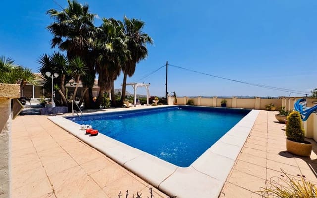 4 bedroom Villa for sale in Aspe with pool - € 395,000 (Ref: 9383545)
