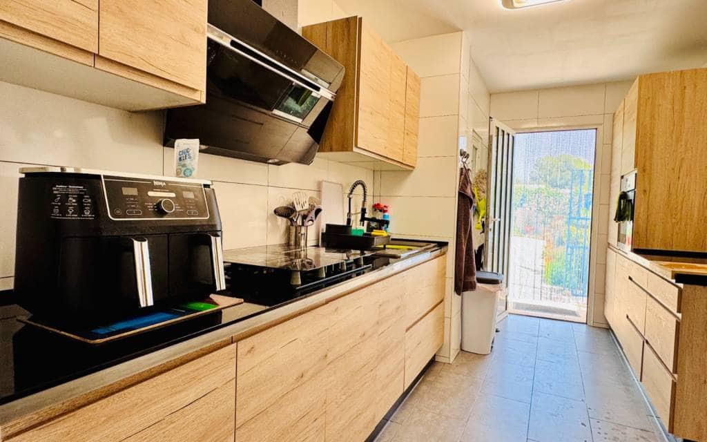 4 bedroom Villa for sale in Aspe with pool - € 395,000 (Ref: 9383545)