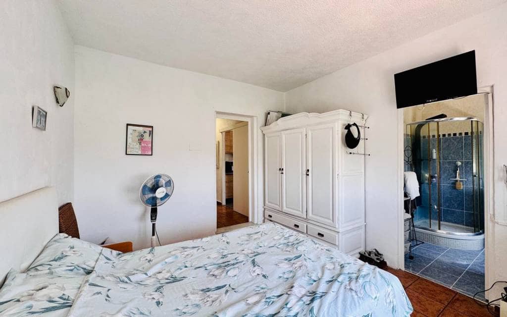 4 bedroom Villa for sale in Aspe with pool - € 395,000 (Ref: 9383545)