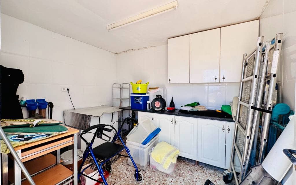 4 bedroom Villa for sale in Aspe with pool - € 395,000 (Ref: 9383545)