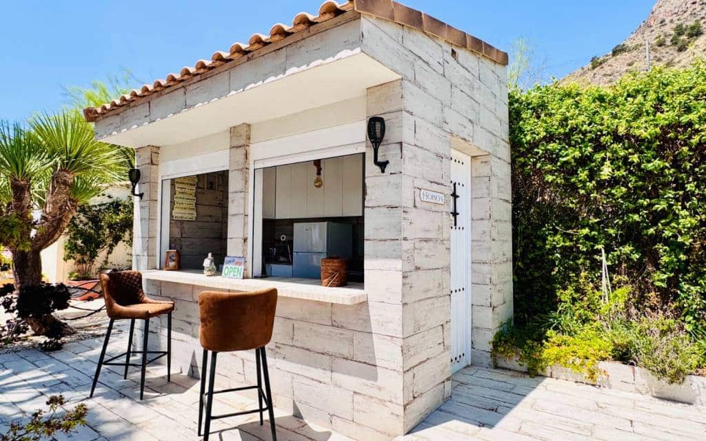 4 bedroom Villa for sale in Aspe with pool - € 395,000 (Ref: 9383545)