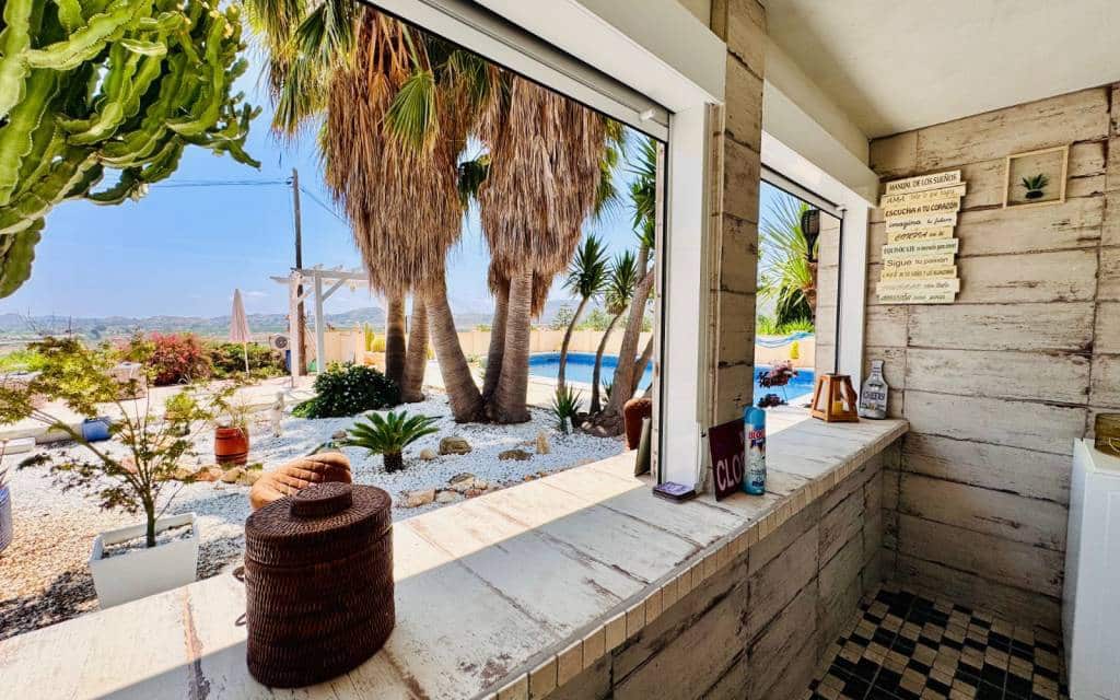 4 bedroom Villa for sale in Aspe with pool - € 395,000 (Ref: 9383545)