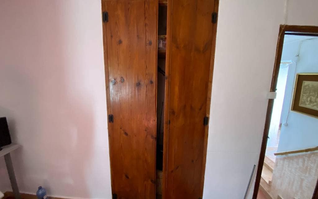 7 slaapkamer Finca/Landhuis te koop in Sax met garage - € 219.995 (Ref: 9394252)