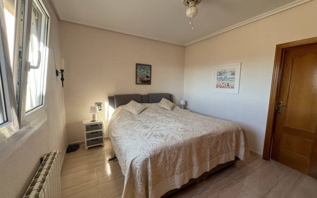 3 soverom Villa til salgs i Sax med svømmebasseng garasje - € 399 995 (Ref: 9402559)