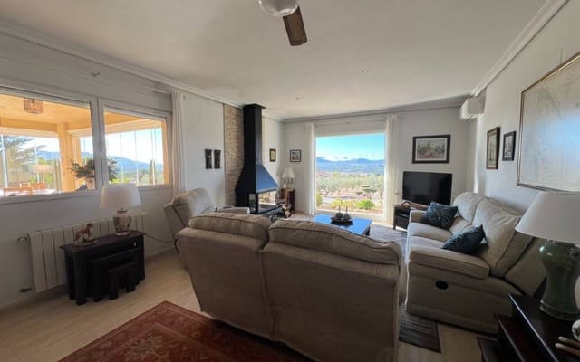 3 soverom Villa til salgs i Sax med svømmebasseng garasje - € 399 995 (Ref: 9402559)