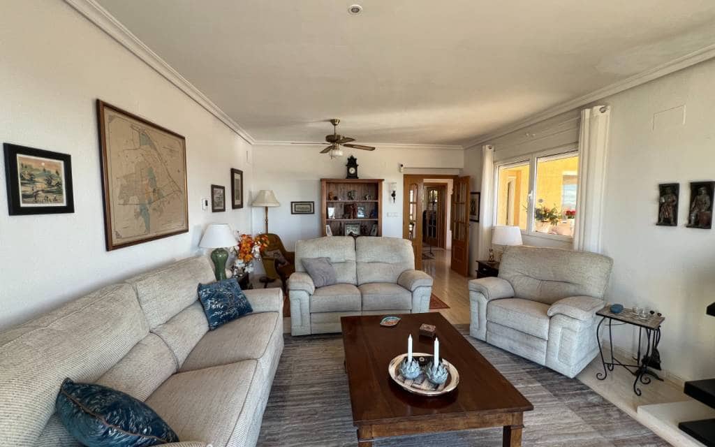 3 soverom Villa til salgs i Sax med svømmebasseng garasje - € 399 995 (Ref: 9402559)