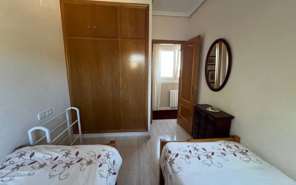 3 soverom Villa til salgs i Sax med svømmebasseng garasje - € 399 995 (Ref: 9402559)