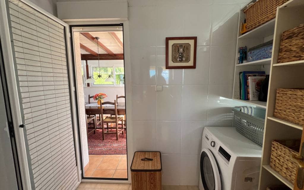 3 soverom Villa til salgs i Sax med svømmebasseng garasje - € 399 995 (Ref: 9402559)