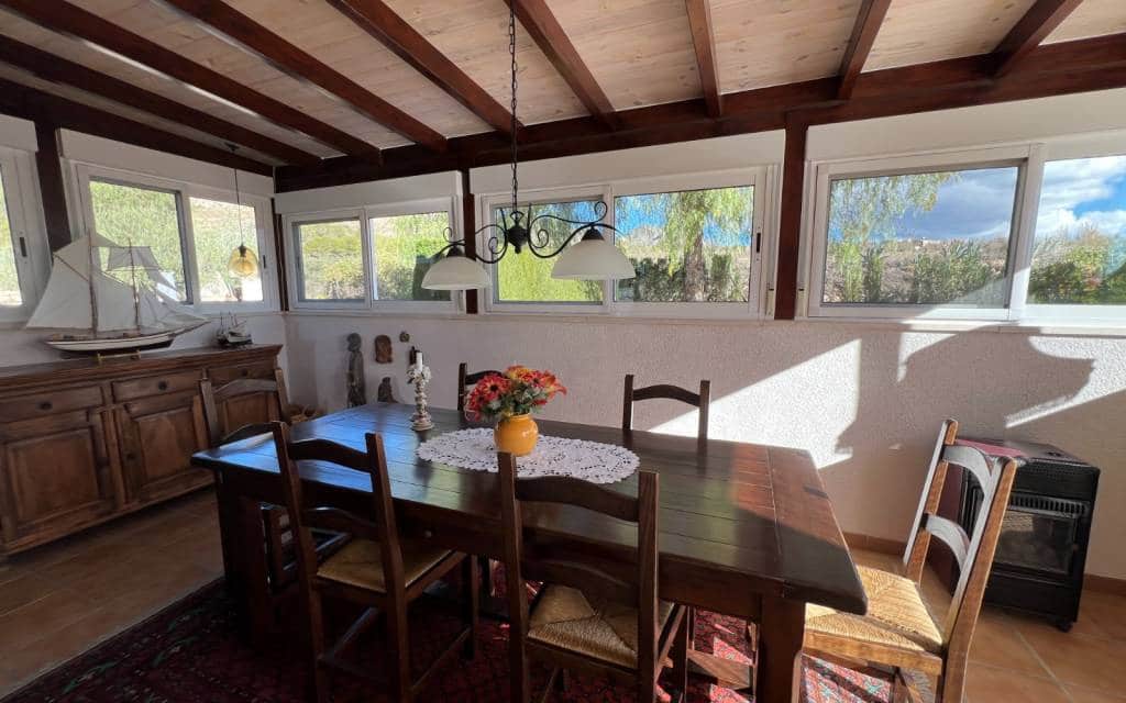 3 soverom Villa til salgs i Sax med svømmebasseng garasje - € 399 995 (Ref: 9402559)