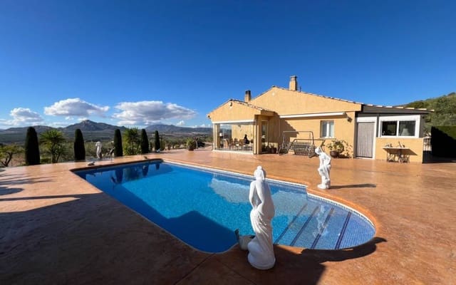 3 soverom Villa til salgs i Sax med svømmebasseng garasje - € 399 995 (Ref: 9402559)