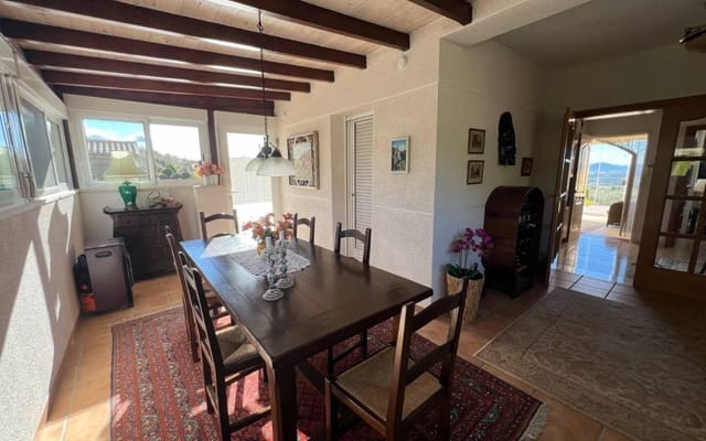 3 soverom Villa til salgs i Sax med svømmebasseng garasje - € 399 995 (Ref: 9402559)