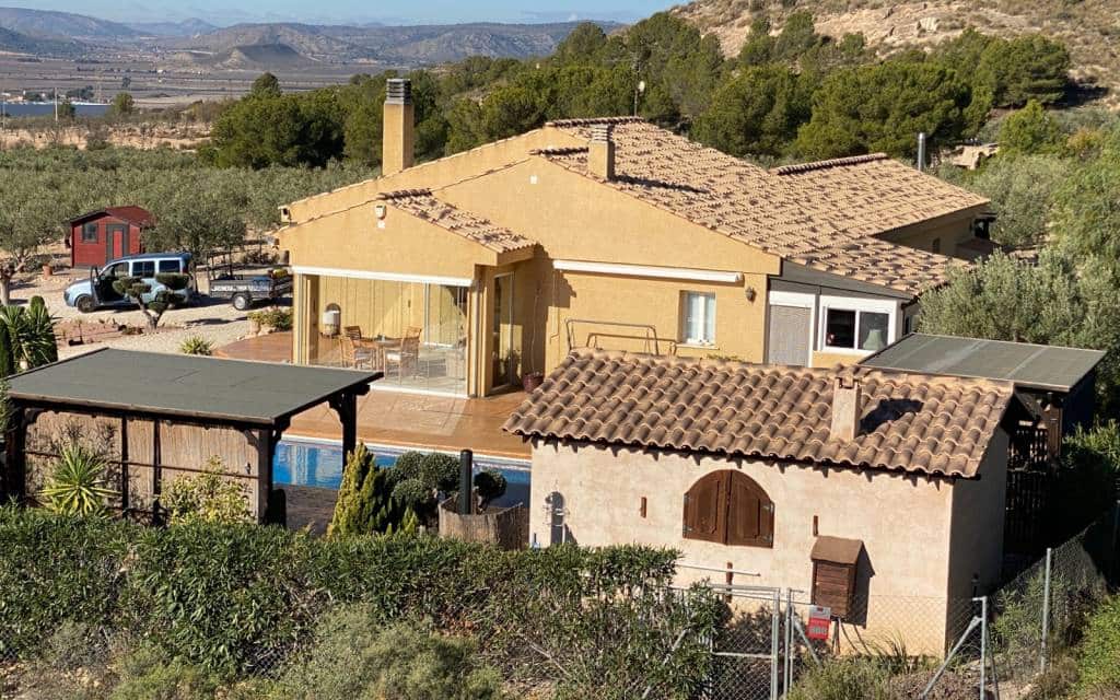 3 soverom Villa til salgs i Sax med svømmebasseng garasje - € 399 995 (Ref: 9402559)