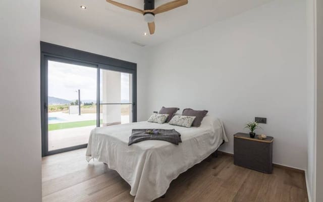 Chalet de 3 habitaciones en Aspe en venta con piscina - 287.000 € (Ref: 9426201)