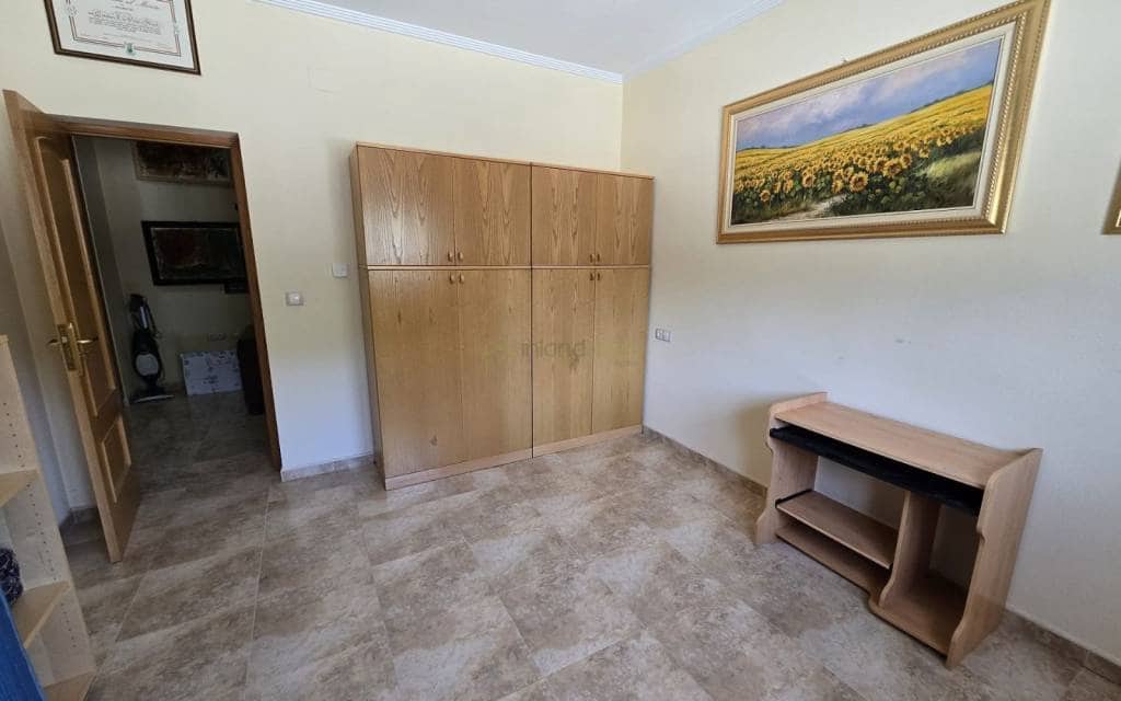 4 bedroom Villa for sale in Sax with pool garage - € 499,995 (Ref: 9465915)