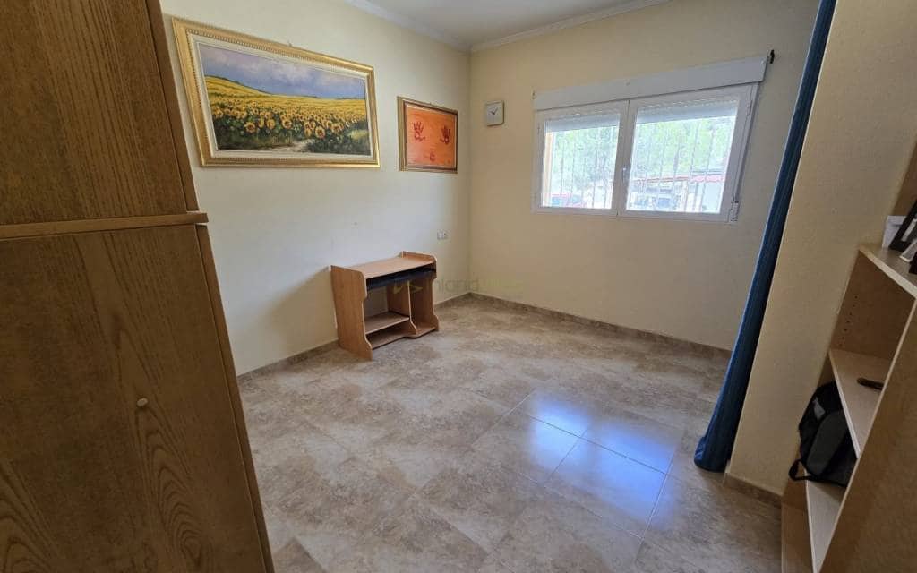 4 bedroom Villa for sale in Sax with pool garage - € 499,995 (Ref: 9465915)