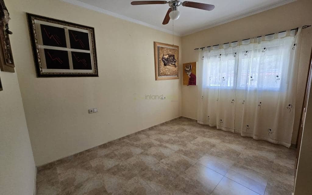 4 bedroom Villa for sale in Sax with pool garage - € 499,995 (Ref: 9465915)