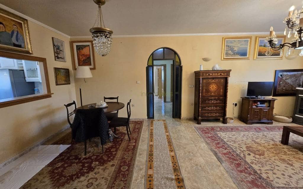 4 bedroom Villa for sale in Sax with pool garage - € 499,995 (Ref: 9465915)