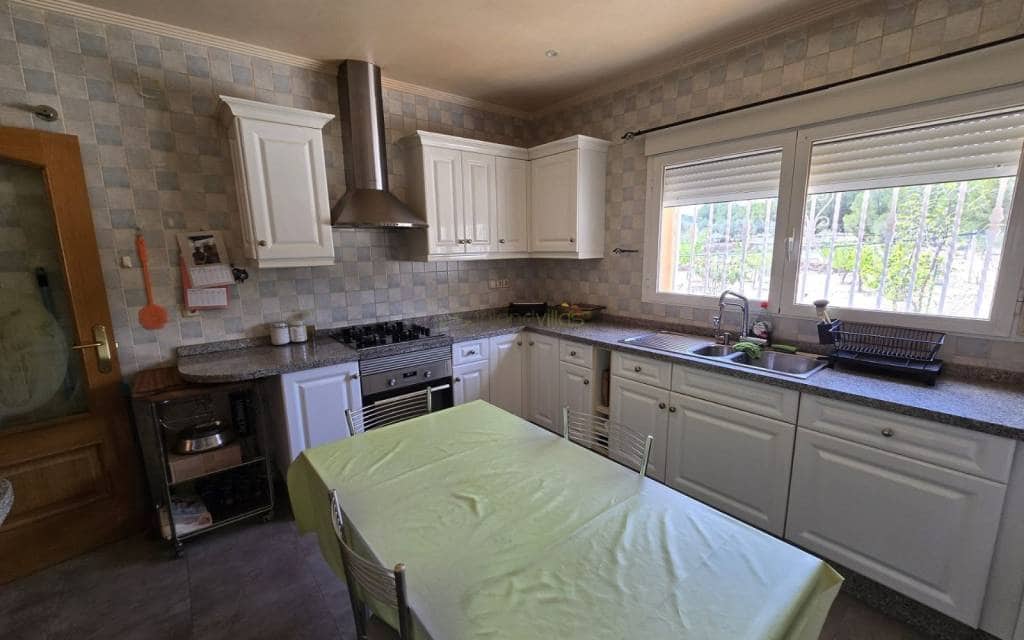 4 bedroom Villa for sale in Sax with pool garage - € 499,995 (Ref: 9465915)