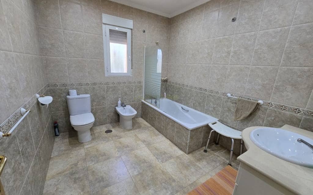 4 bedroom Villa for sale in Sax with pool garage - € 499,995 (Ref: 9465915)