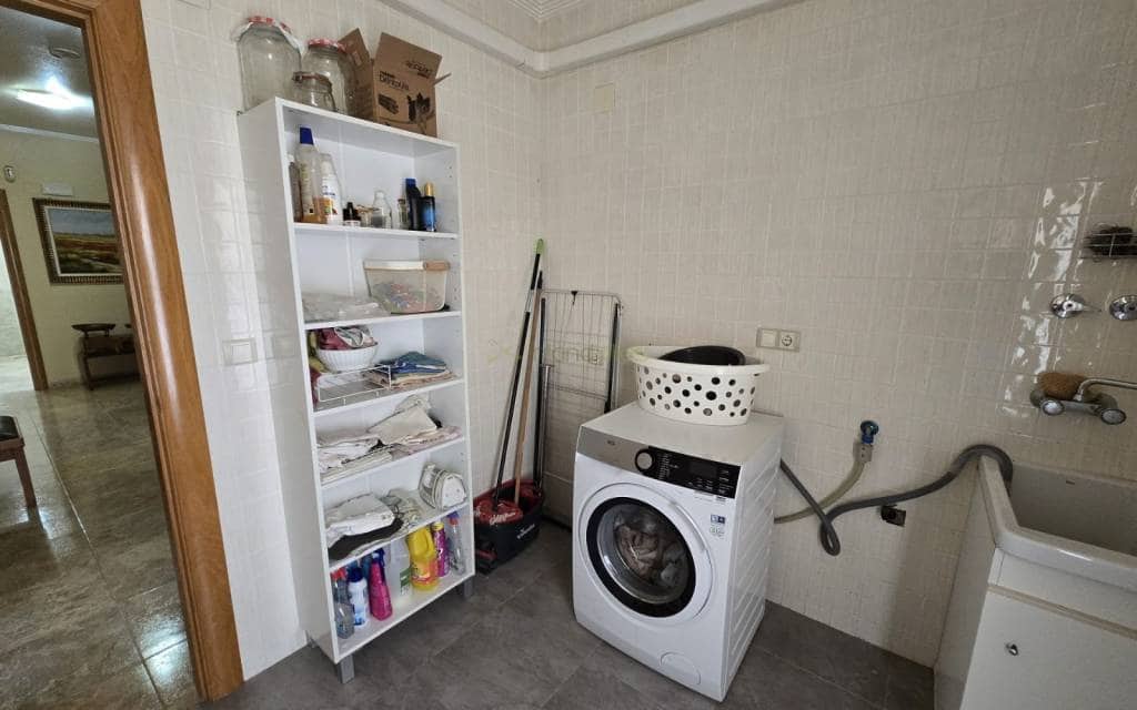 4 bedroom Villa for sale in Sax with pool garage - € 499,995 (Ref: 9465915)