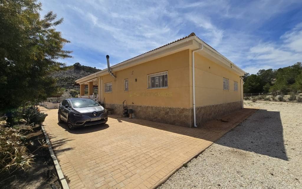 4 bedroom Villa for sale in Sax with pool garage - € 499,995 (Ref: 9465915)