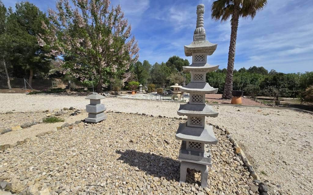 4 bedroom Villa for sale in Sax with pool garage - € 499,995 (Ref: 9465915)