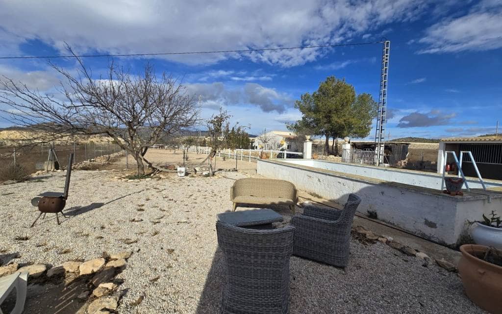 2 soverom Finca/Herregård til salgs i Monovar / Monover med svømmebasseng garasje - € 199 999 (Ref: 9466178)