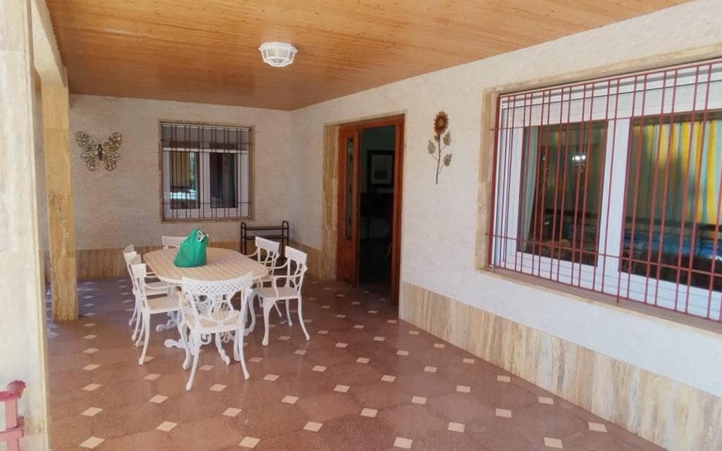 3 bedroom Villa for sale in Sax with pool garage - € 575,000 (Ref: 9516335)