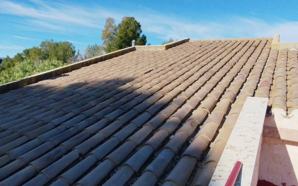 3 bedroom Villa for sale in Sax with pool garage - € 575,000 (Ref: 9516335)