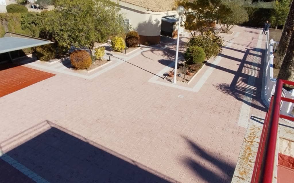 3 bedroom Villa for sale in Sax with pool garage - € 575,000 (Ref: 9516335)