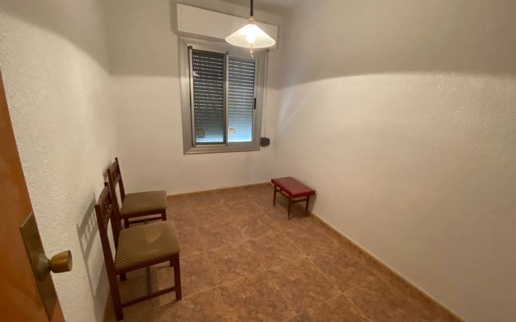 3 bedroom Apartment for sale in Sax with garage - € 69,995 (Ref: 9548954)