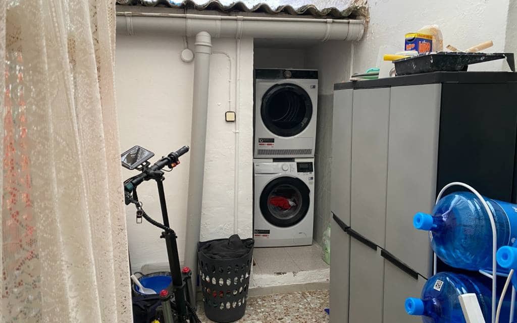 4 bedroom Apartment for sale in Sax with garage - € 99,995 (Ref: 9579027)