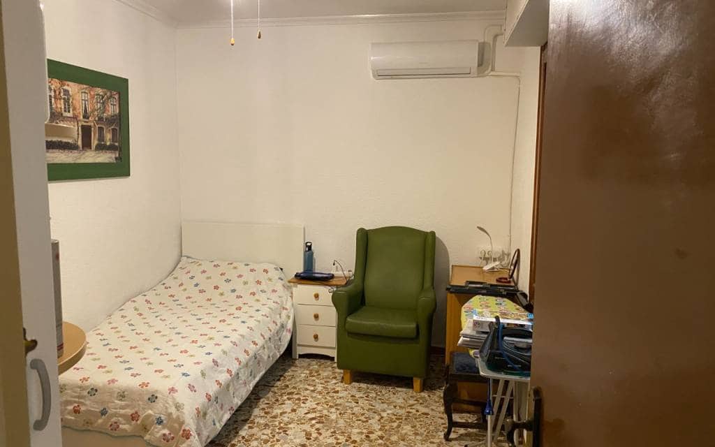 4 bedroom Apartment for sale in Sax with garage - € 99,995 (Ref: 9579027)