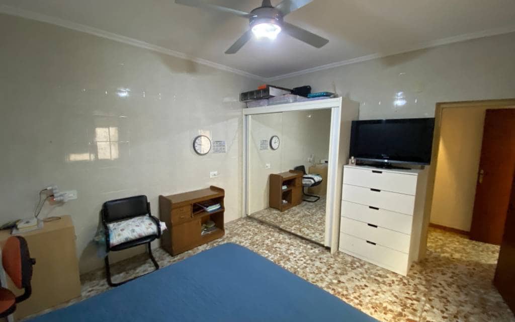 4 bedroom Apartment for sale in Sax with garage - € 99,995 (Ref: 9579027)