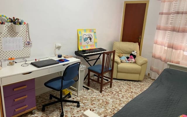 4 Zimmer Apartment zu verkaufen in Sax mit Garage - 99.995 € (Ref: 9579027)