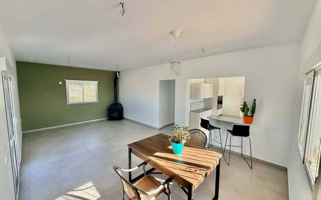 3 bedroom Villa for sale in Fortuna with pool - € 240,000 (Ref: 9581239)