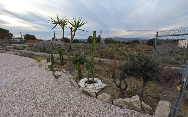 3 sovrum Villa till salu i Fortuna med pool - 240 000 € (Ref: 9581239)