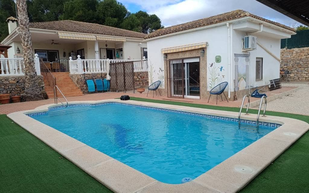 Chalet de 3 habitaciones en Fortuna en venta con piscina - 310.000 € (Ref: 9581240)