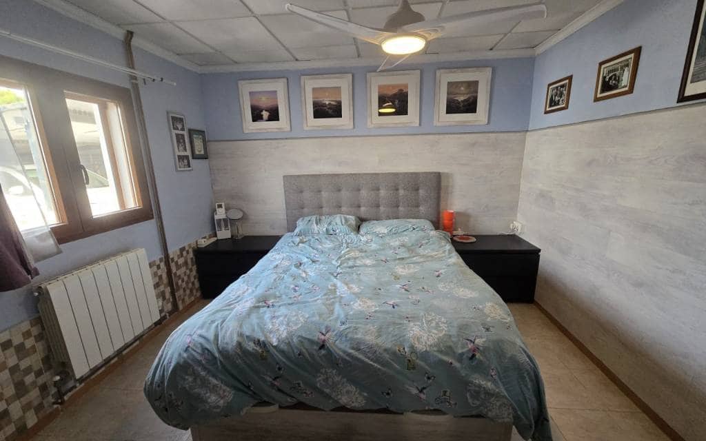 5 bedroom Villa for sale in Villena with pool - € 330,000 (Ref: 9602980)