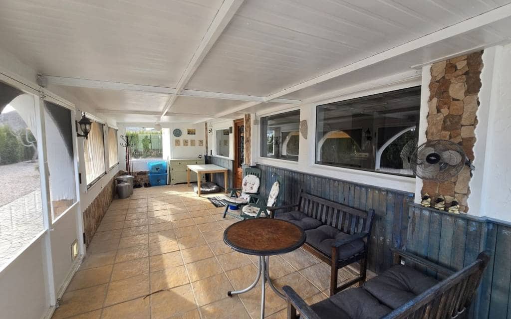 5 bedroom Villa for sale in Villena with pool - € 330,000 (Ref: 9602980)