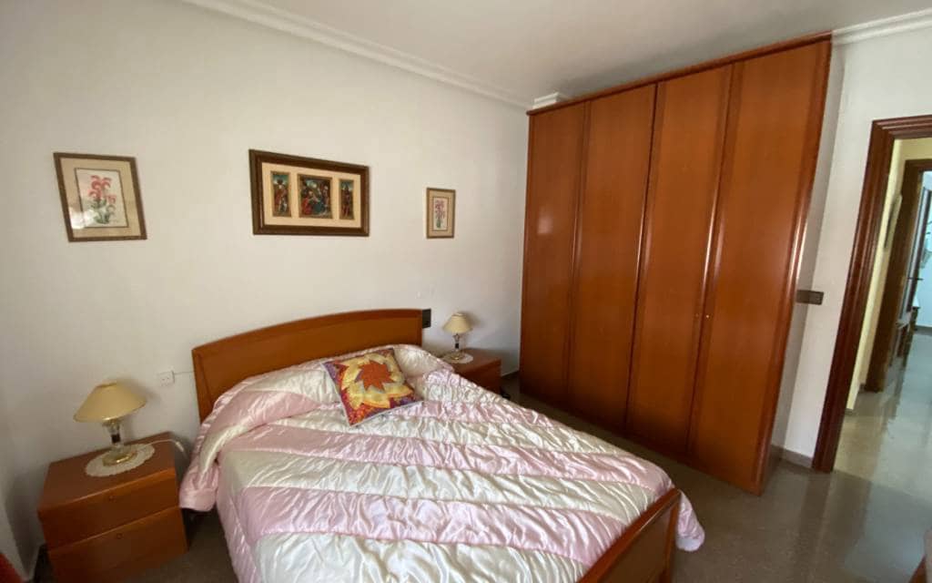 7 bedroom Townhouse for sale in Sax with pool garage - € 450,000 (Ref: 9610075)