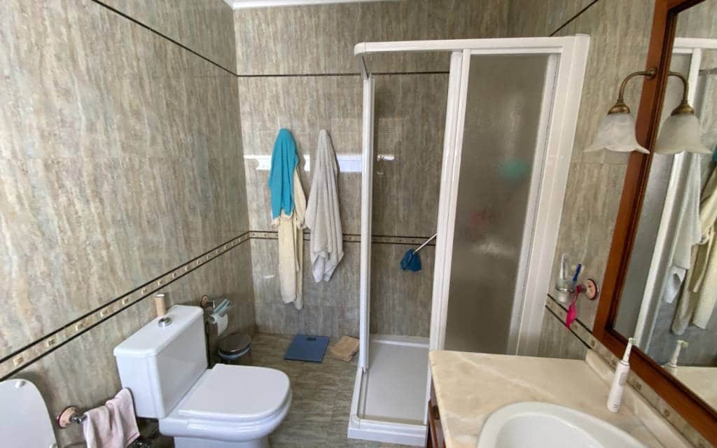 7 bedroom Townhouse for sale in Sax with pool garage - € 450,000 (Ref: 9610075)