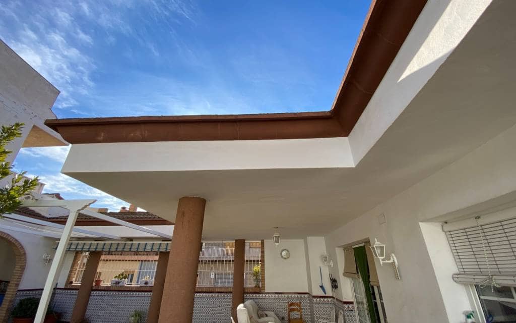 7 bedroom Townhouse for sale in Sax with pool garage - € 450,000 (Ref: 9610075)