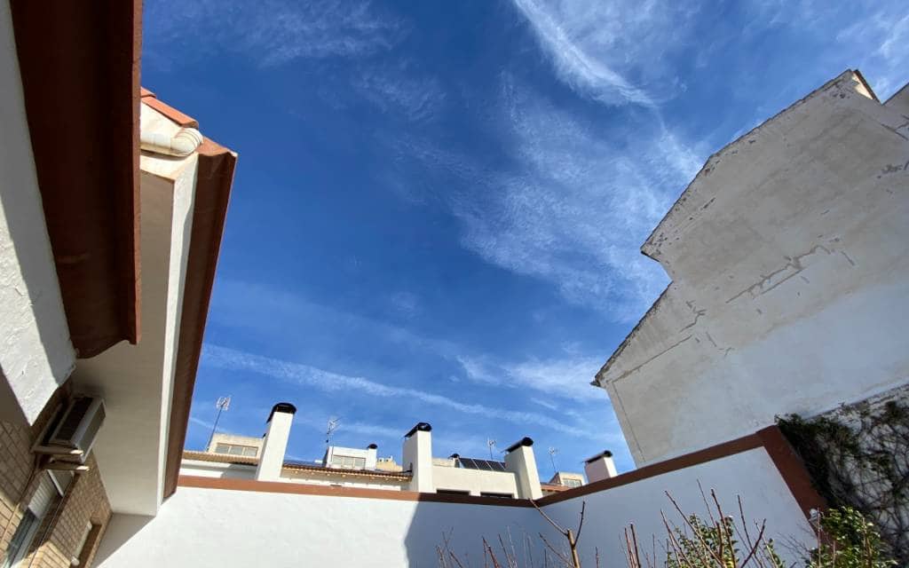 7 bedroom Townhouse for sale in Sax with pool garage - € 450,000 (Ref: 9610075)