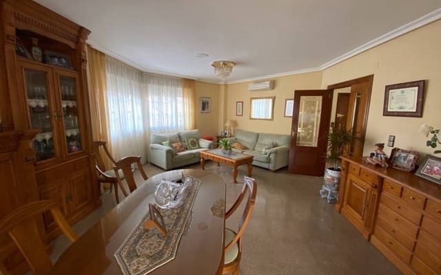 7 bedroom Townhouse for sale in Sax with pool garage - € 450,000 (Ref: 9610075)