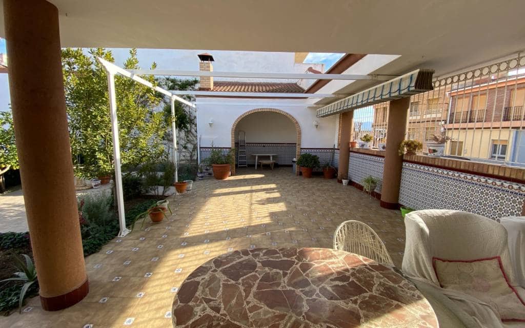 7 bedroom Townhouse for sale in Sax with pool garage - € 450,000 (Ref: 9610075)