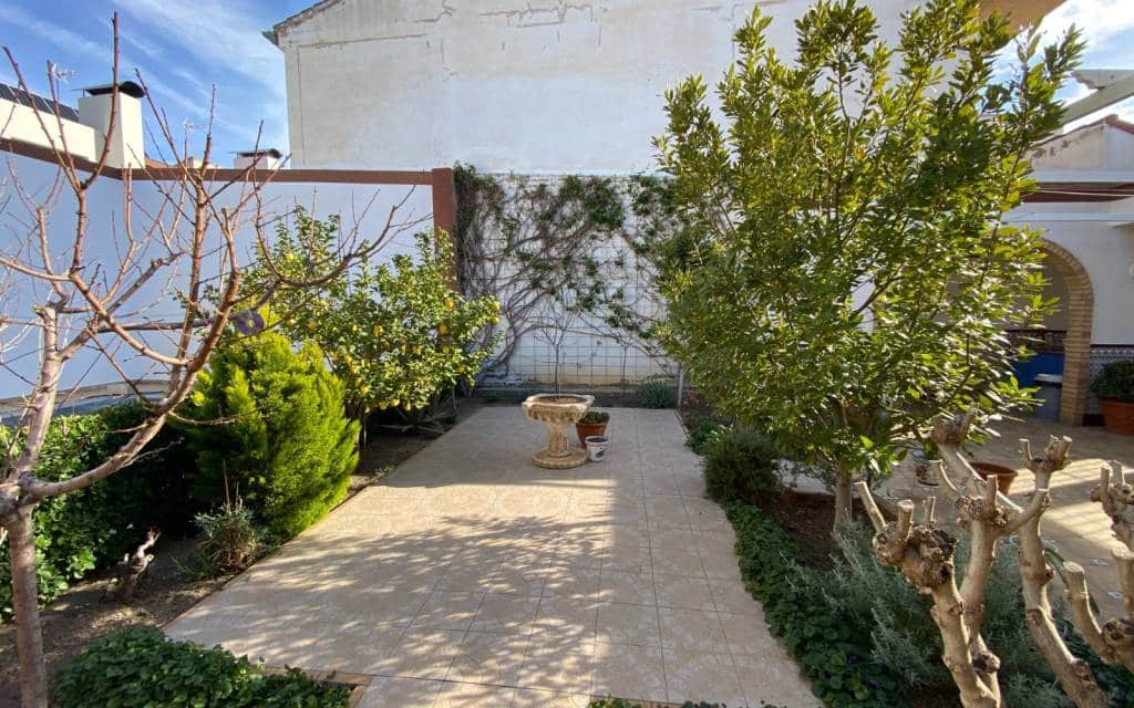 7 bedroom Townhouse for sale in Sax with pool garage - € 450,000 (Ref: 9610075)