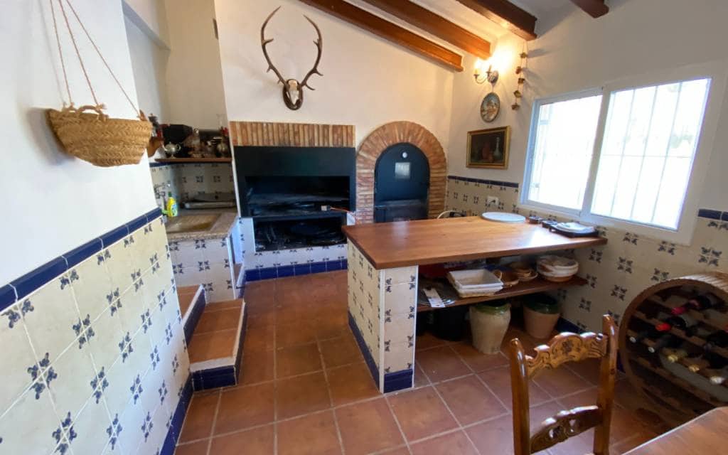 4 chambre Finca/Maison de Campagne à vendre à Salinas avec piscine - 470 000 € (Ref: 9614060)