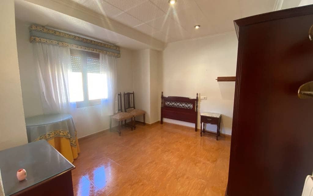 Apartamento de 3 habitaciones en Salinas en venta con piscina - 95.000 € (Ref: 9614061)